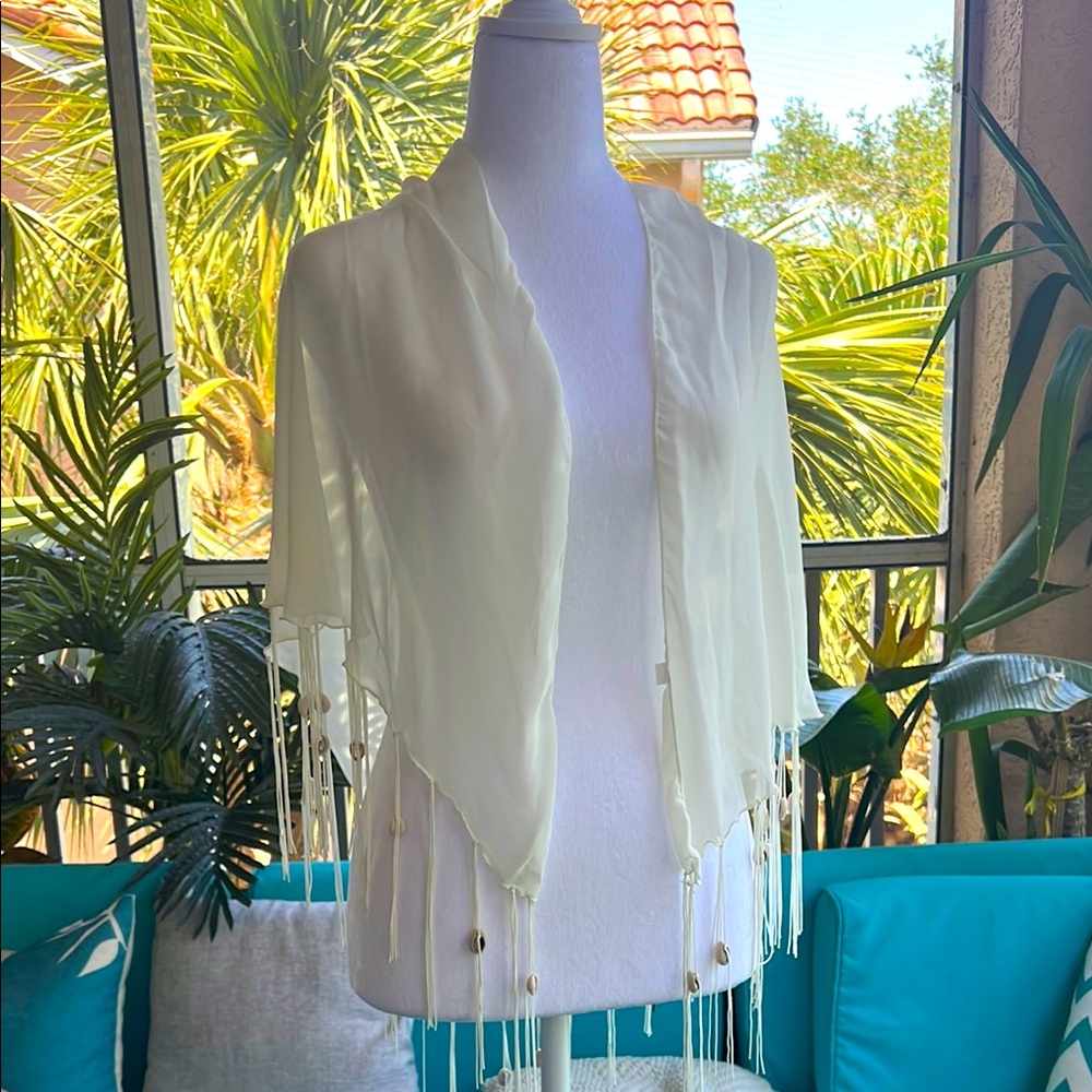 Sheer scarf with shells - Picture 3 of 7